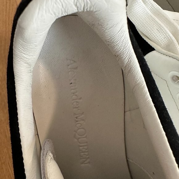 Alexander McQueen Lace-up Chunky Sneakers Oversized Rubber Sole Sz 35 White - Picture 4 of 12